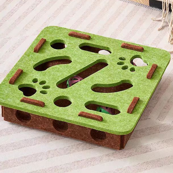 Interactive Cat Puzzle Toy with Bells